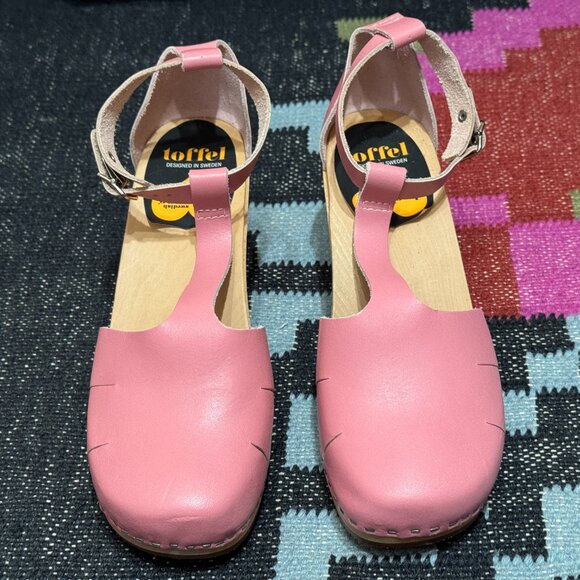 Swedish Hasbeens Baskemolla Toffel T-Strap Sandal, EU 39, Bubble Gum Pink - Picture 6 of 16